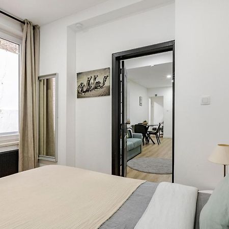 Cosy Appartement Met Tuin In Centrum Antwerpen Gratis Parking Free Parking! Bagian luar foto