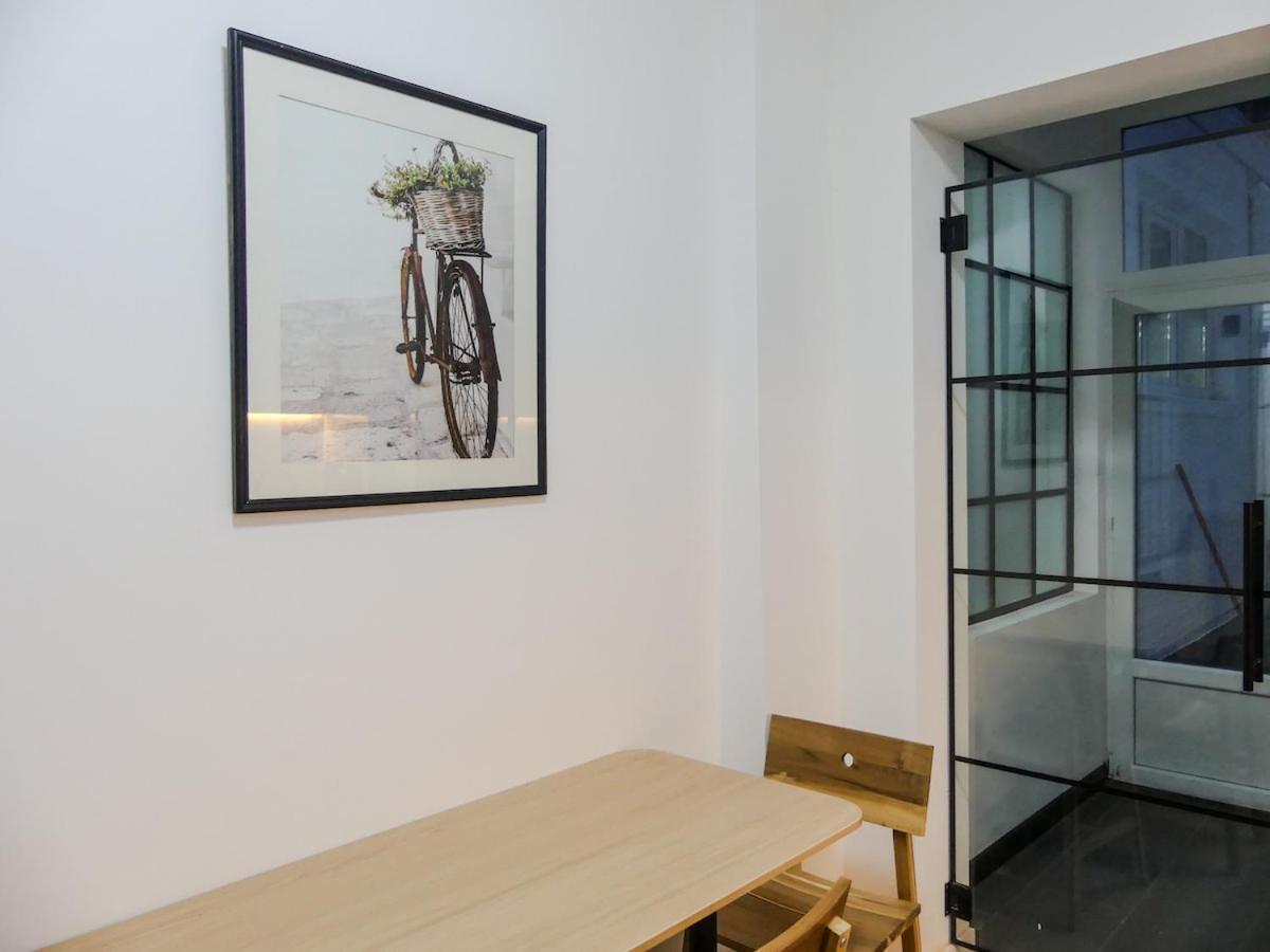 Cosy Appartement Met Tuin In Centrum Antwerpen Gratis Parking Free Parking! Bagian luar foto