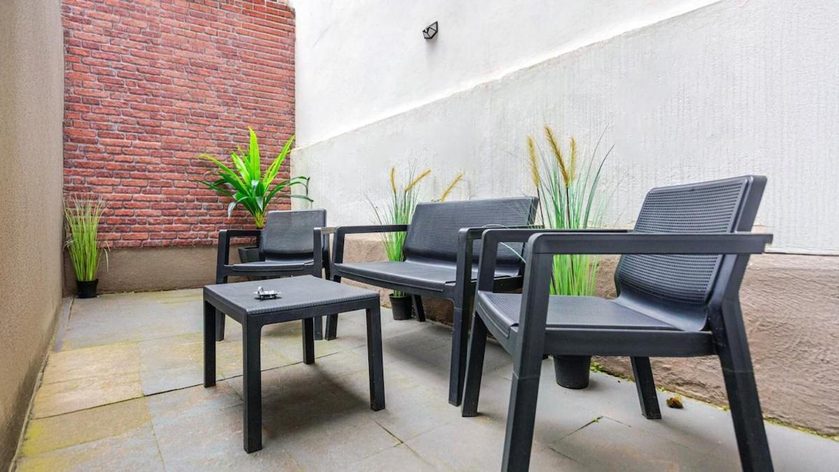 Cosy Appartement Met Tuin In Centrum Antwerpen Gratis Parking Free Parking! Bagian luar foto
